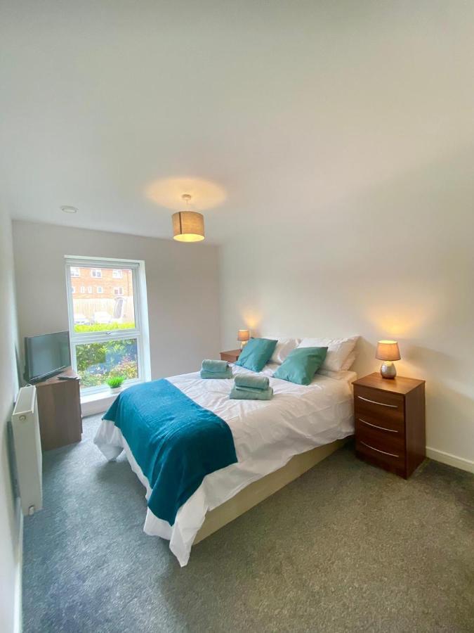 2 Double Beds Or 4 Singles, 2 Bathrooms, Free Parking, Smart Tv'S, Close To Gunwharf Quays, Beach & Historic Dockyard Portsmouth Luaran gambar